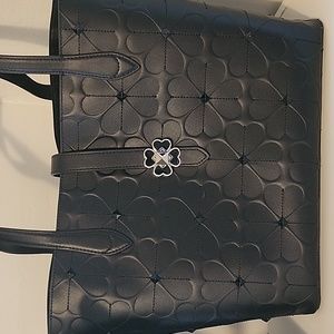 Kate Spade, Kaci spade flower embossed
